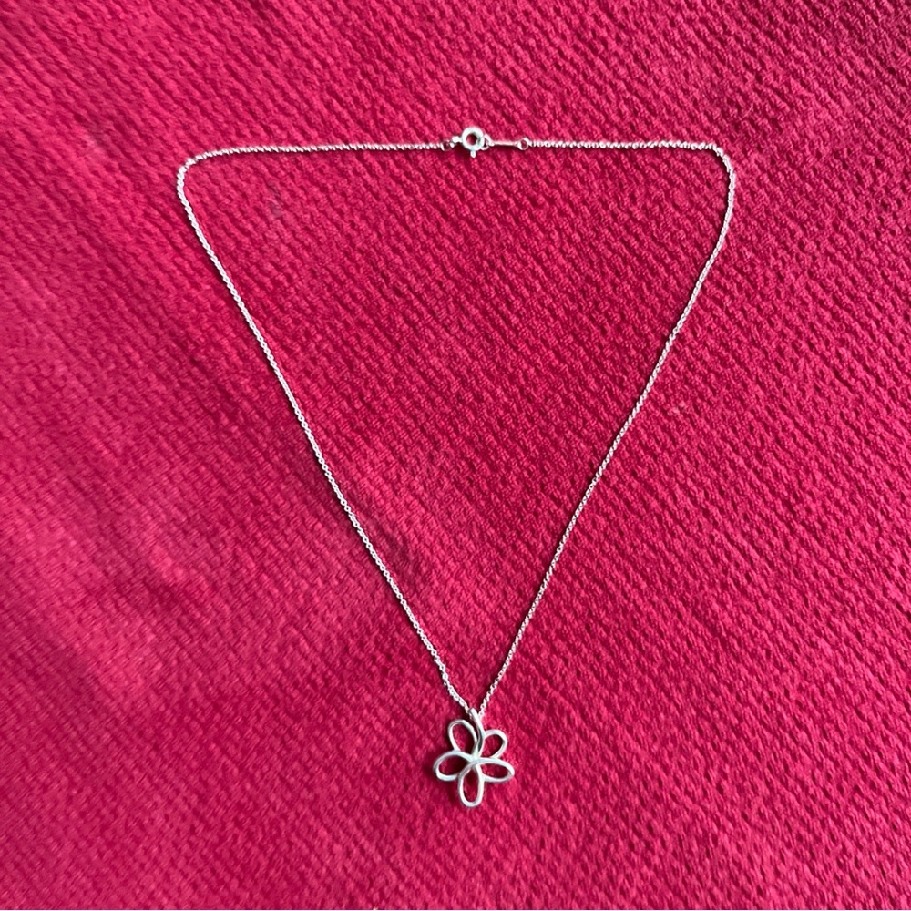 Tiffany & Co. Silver 16” Villa Flower Necklace by Paloma Picasso